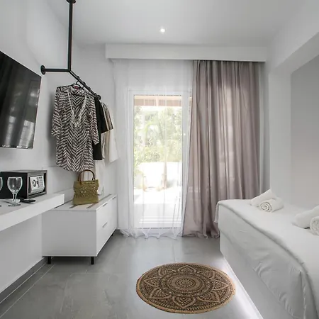 Calma Luxury & Faliráki