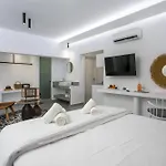 Calma Luxury & شقة فندقية