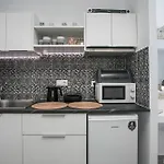 Calma Luxury & فاليراكي