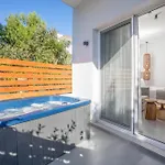Calma Luxury & شقة فندقية