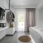 Calma Luxury & Faliraki