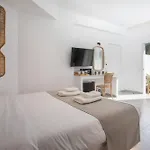 Calma Luxury & 3*