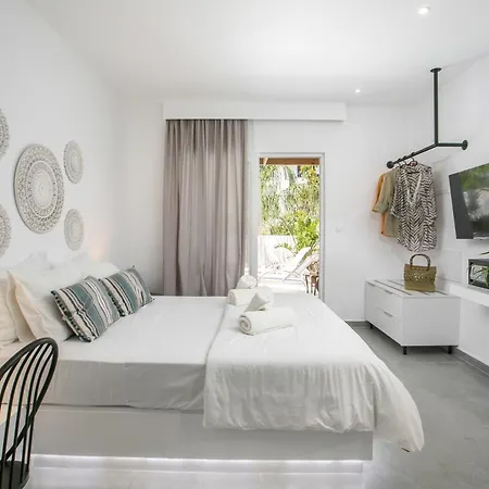 Calma Luxury & ファリラキ