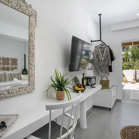 Calma Luxury &