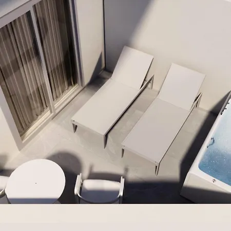 Calma Luxury & アパートホテル 4*