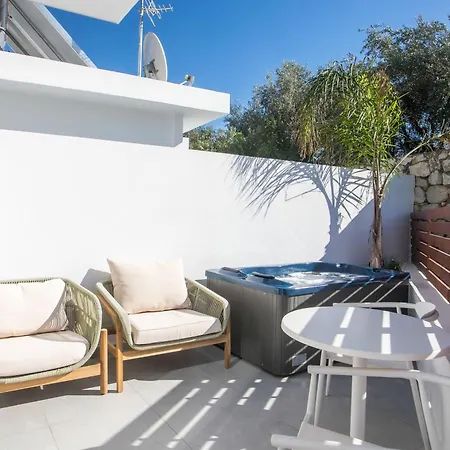 Calma Luxury & Faliraki