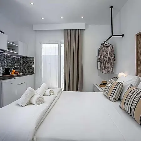 Calma Luxury & Hotel de apartamente Faliraki