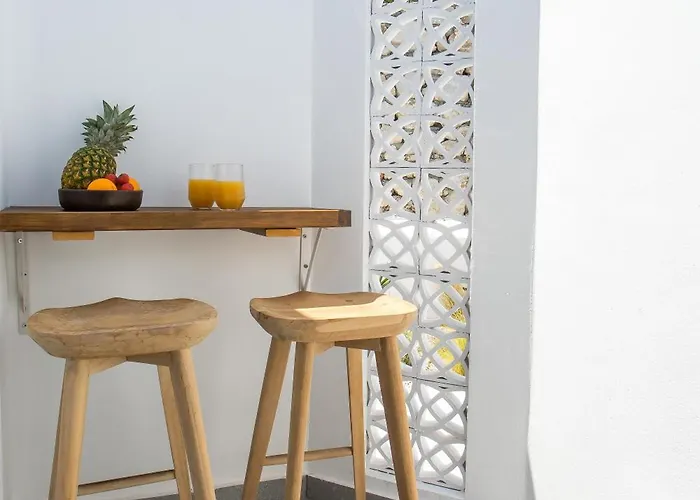 Calma Luxury & 4* فاليراكي