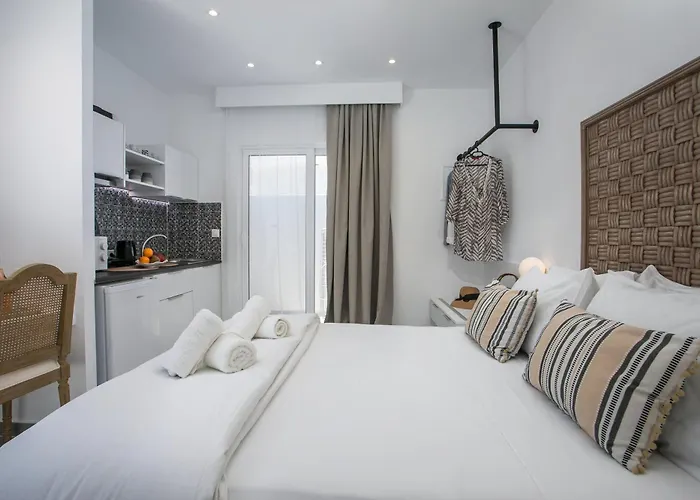 Calma Luxury & شقة فندقية 4*