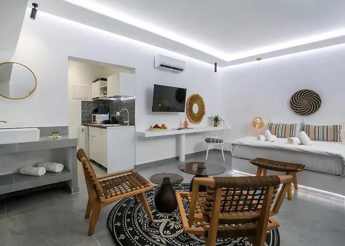 Calma Luxury & شقة فندقية 4*