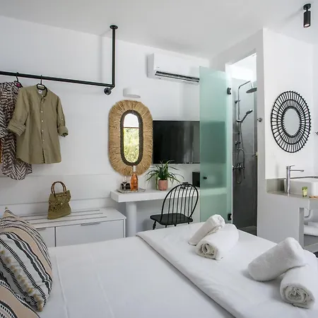 Calma Luxury &