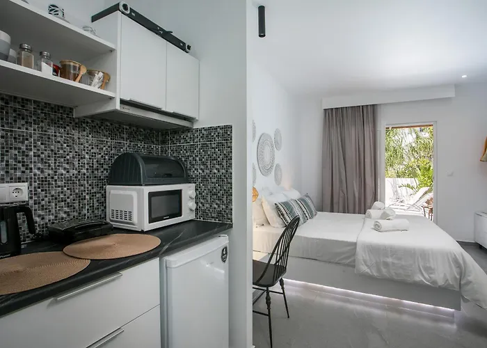 Apart-hotel Calma Luxury & 3*