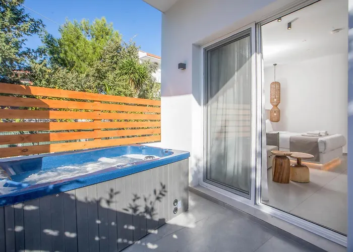 Calma Luxury & Apart-hotel